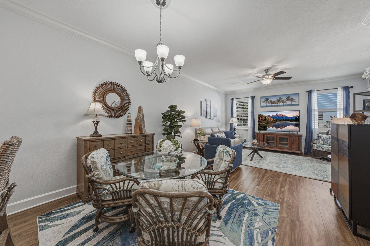 HERITAGE OAKS TOWNHOMES - Residential