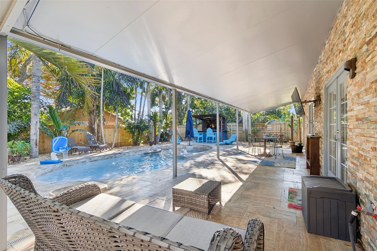 COUNTRY GENTLEMEN ACRES - Residential