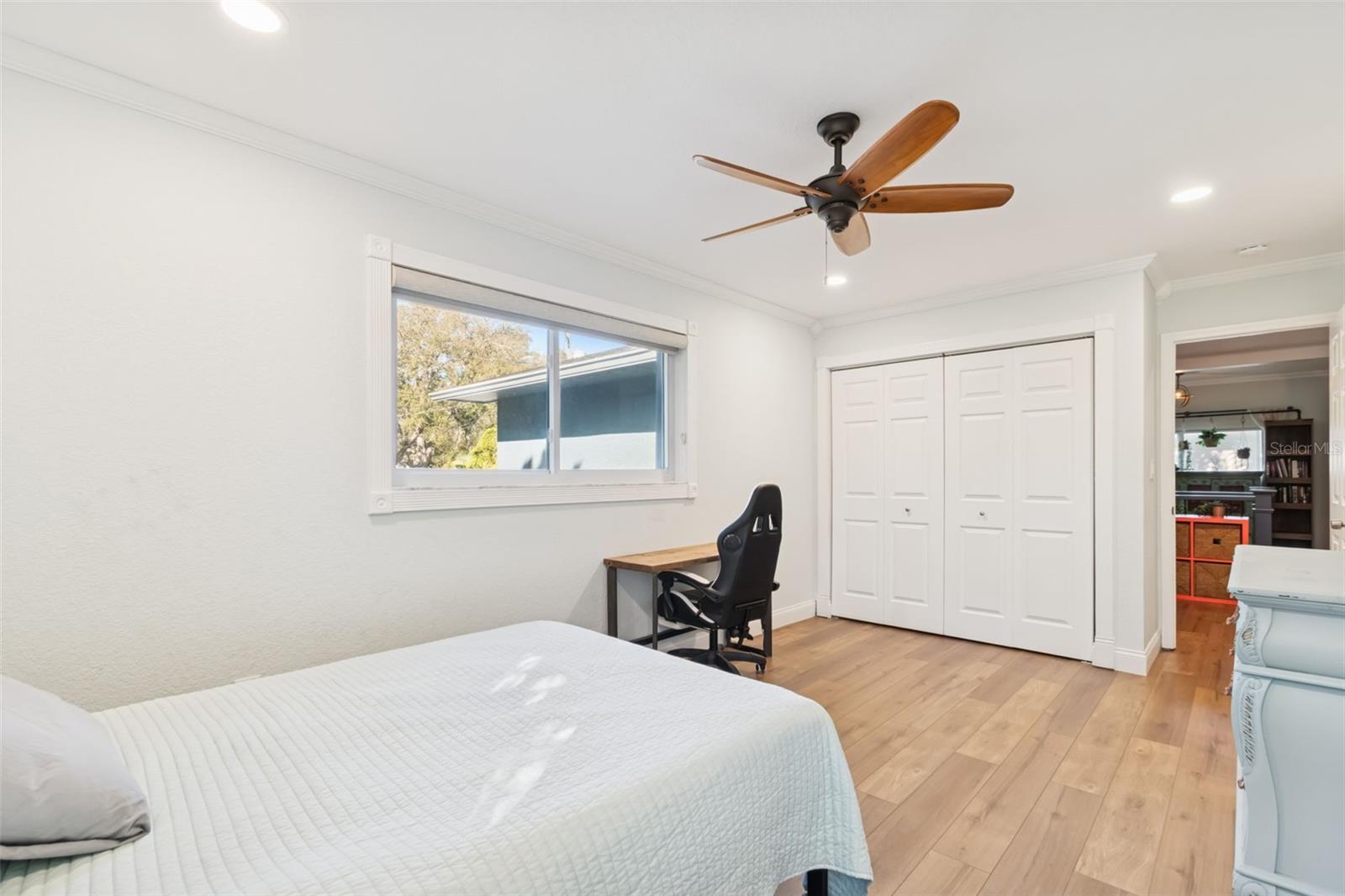 COUNTRY GENTLEMEN ACRES - Residential