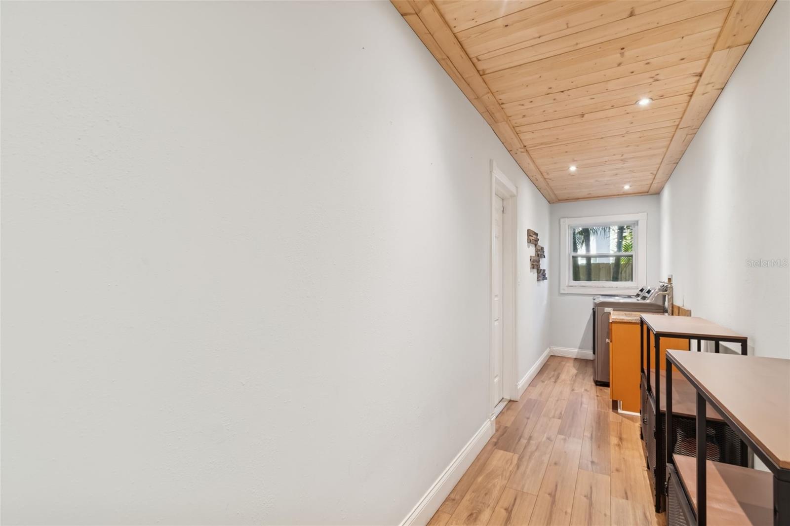 COUNTRY GENTLEMEN ACRES - Residential