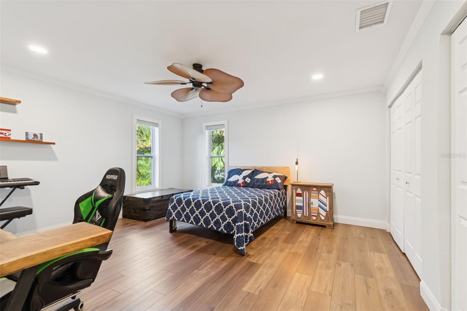 COUNTRY GENTLEMEN ACRES - Residential