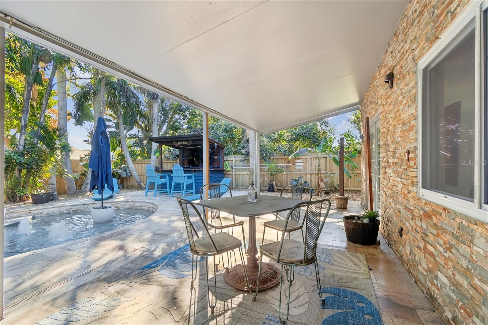 COUNTRY GENTLEMEN ACRES - Residential