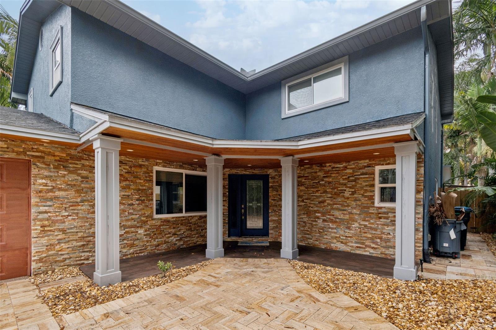 COUNTRY GENTLEMEN ACRES - Residential