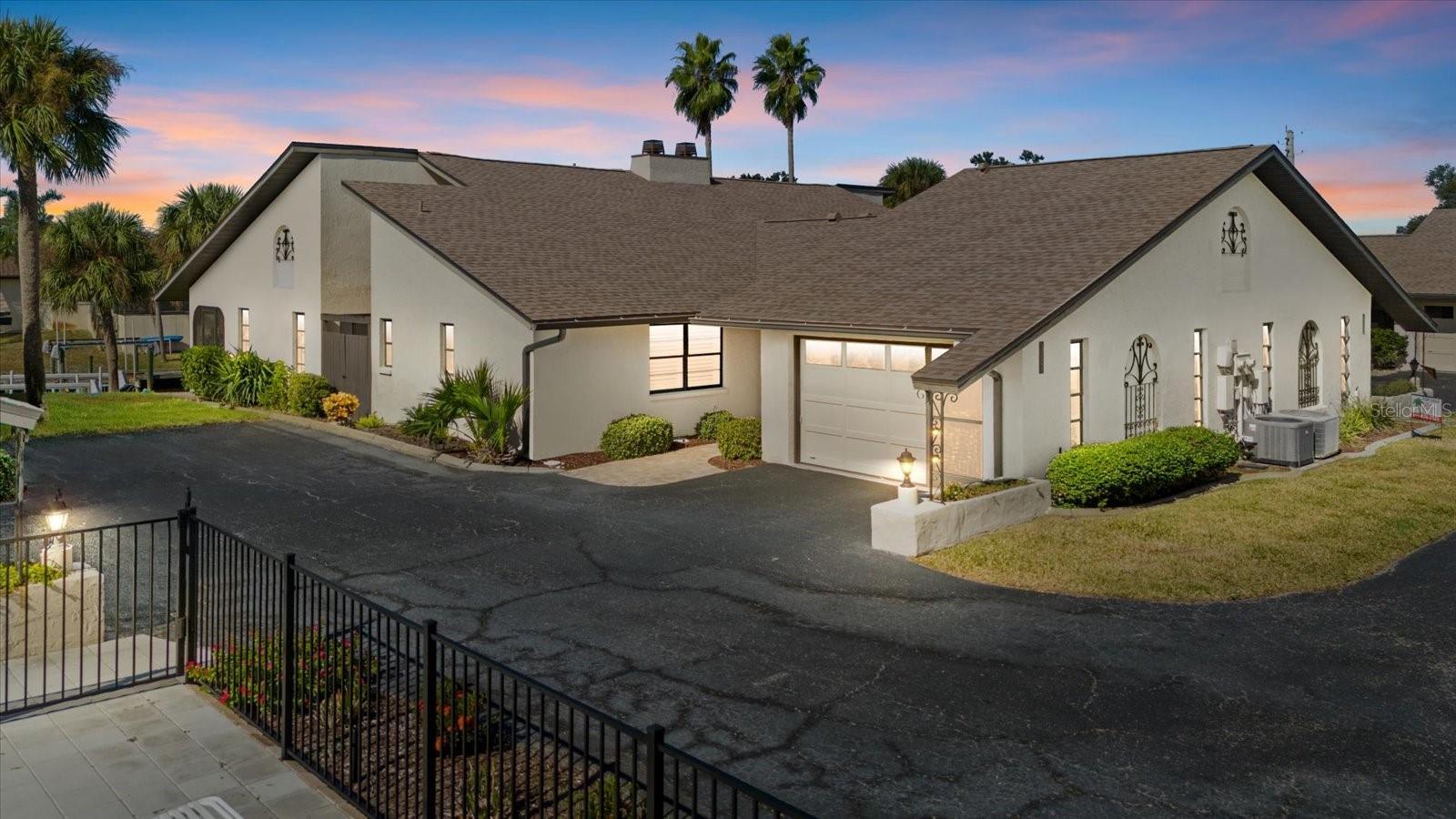 WINDSOR VILLAS - Residential