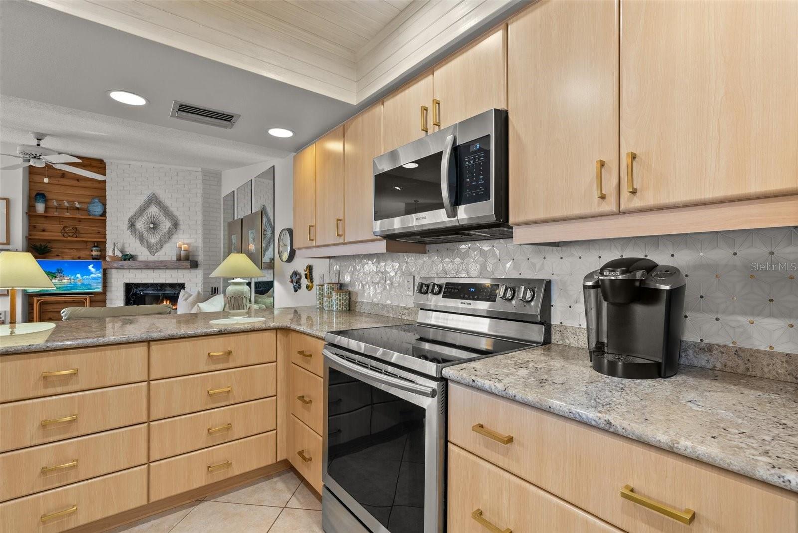 WINDSOR VILLAS - Residential