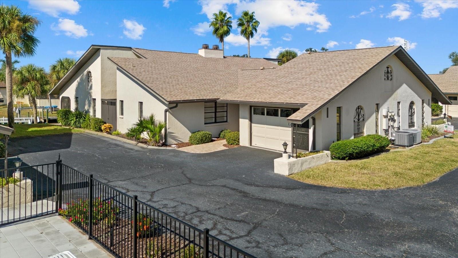 WINDSOR VILLAS - Residential