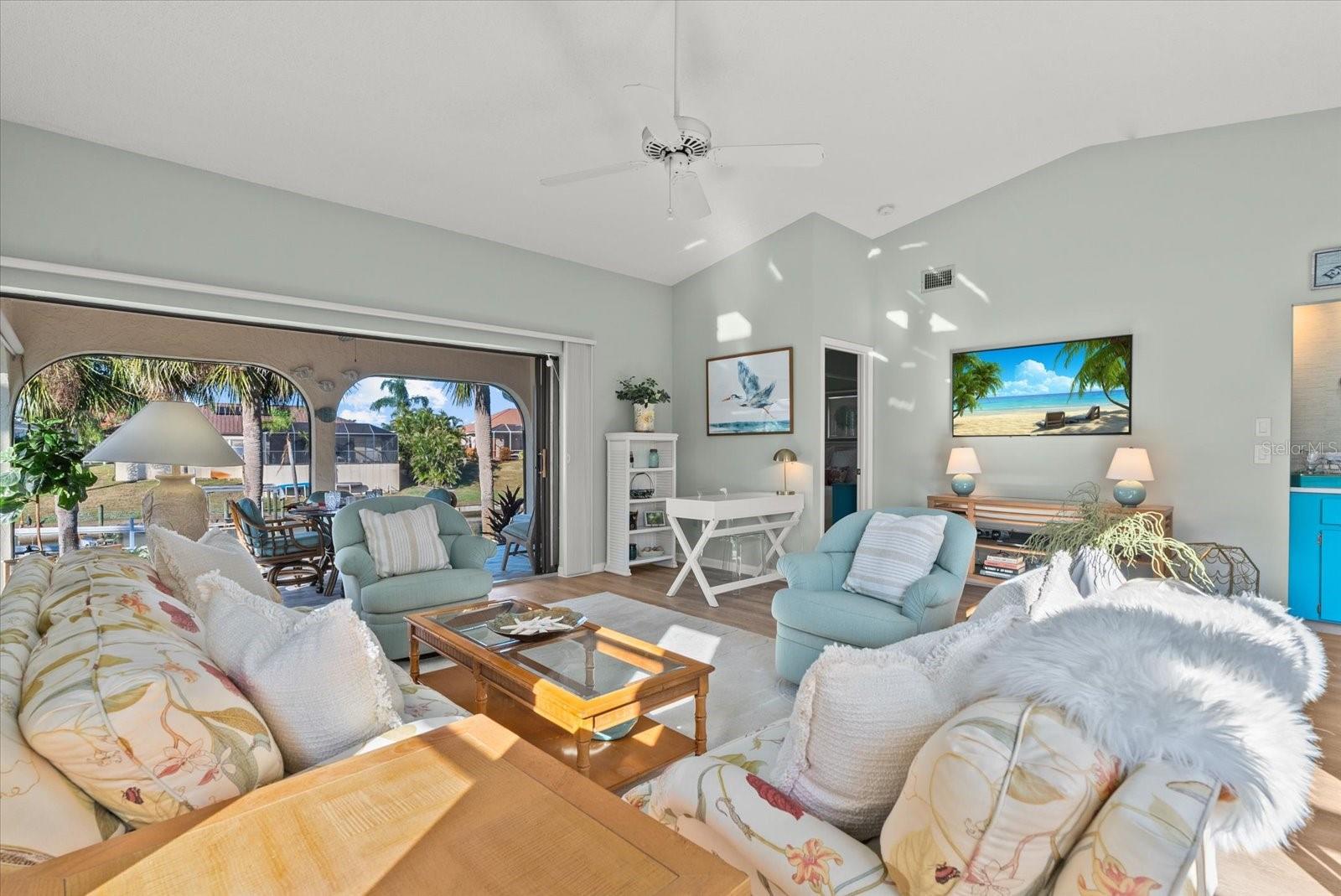 WINDSOR VILLAS - Residential