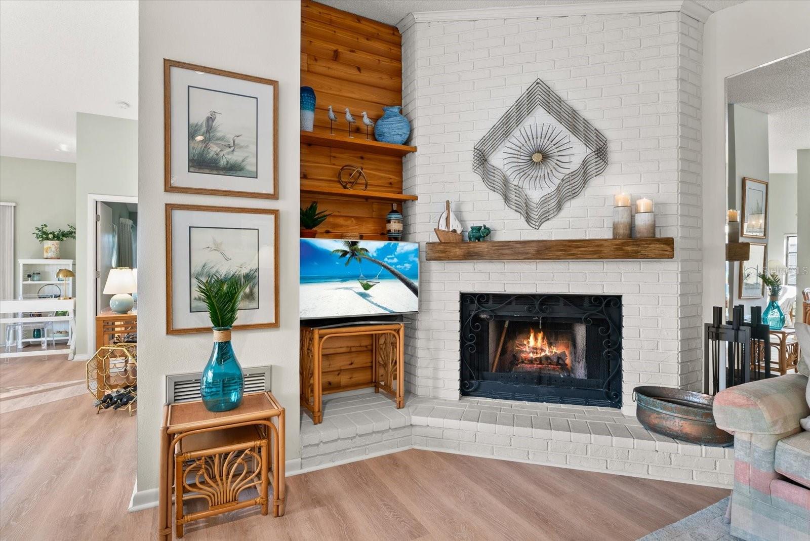 WINDSOR VILLAS - Residential