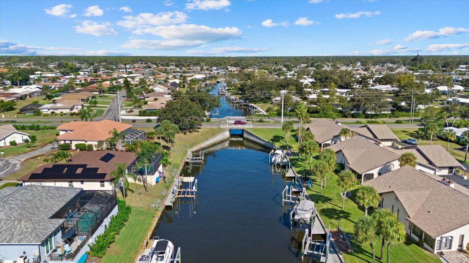 WINDSOR VILLAS - Residential