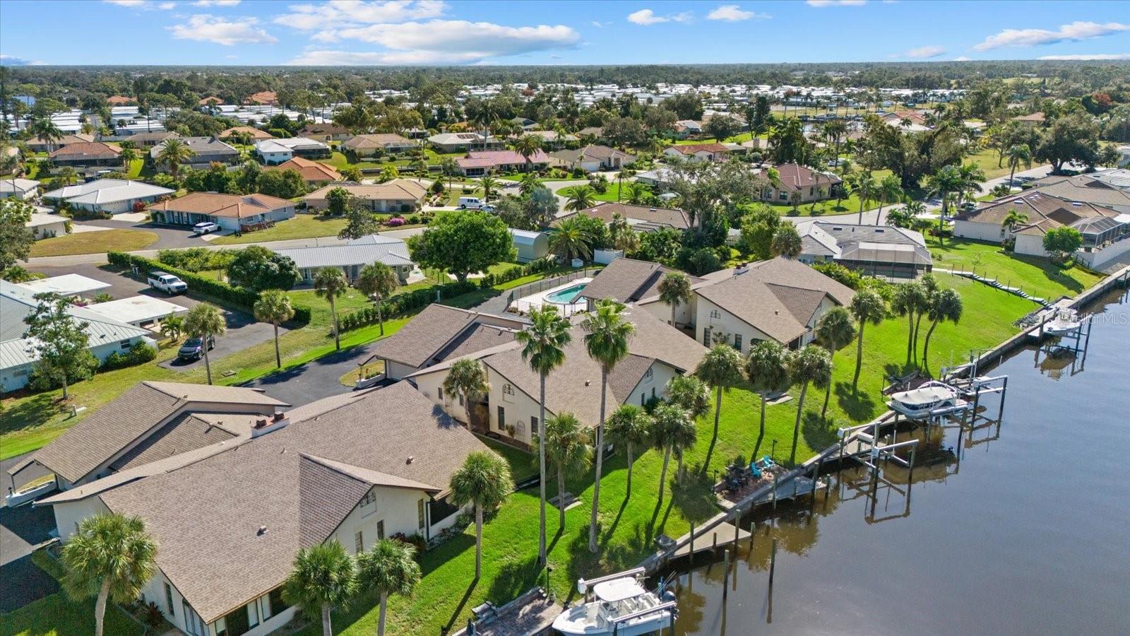 WINDSOR VILLAS - Residential