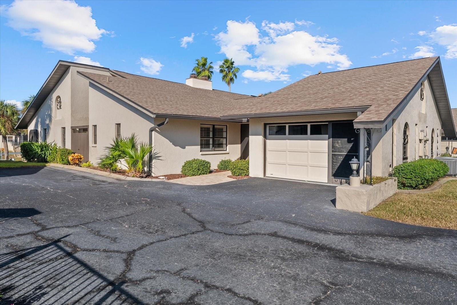 WINDSOR VILLAS - Residential