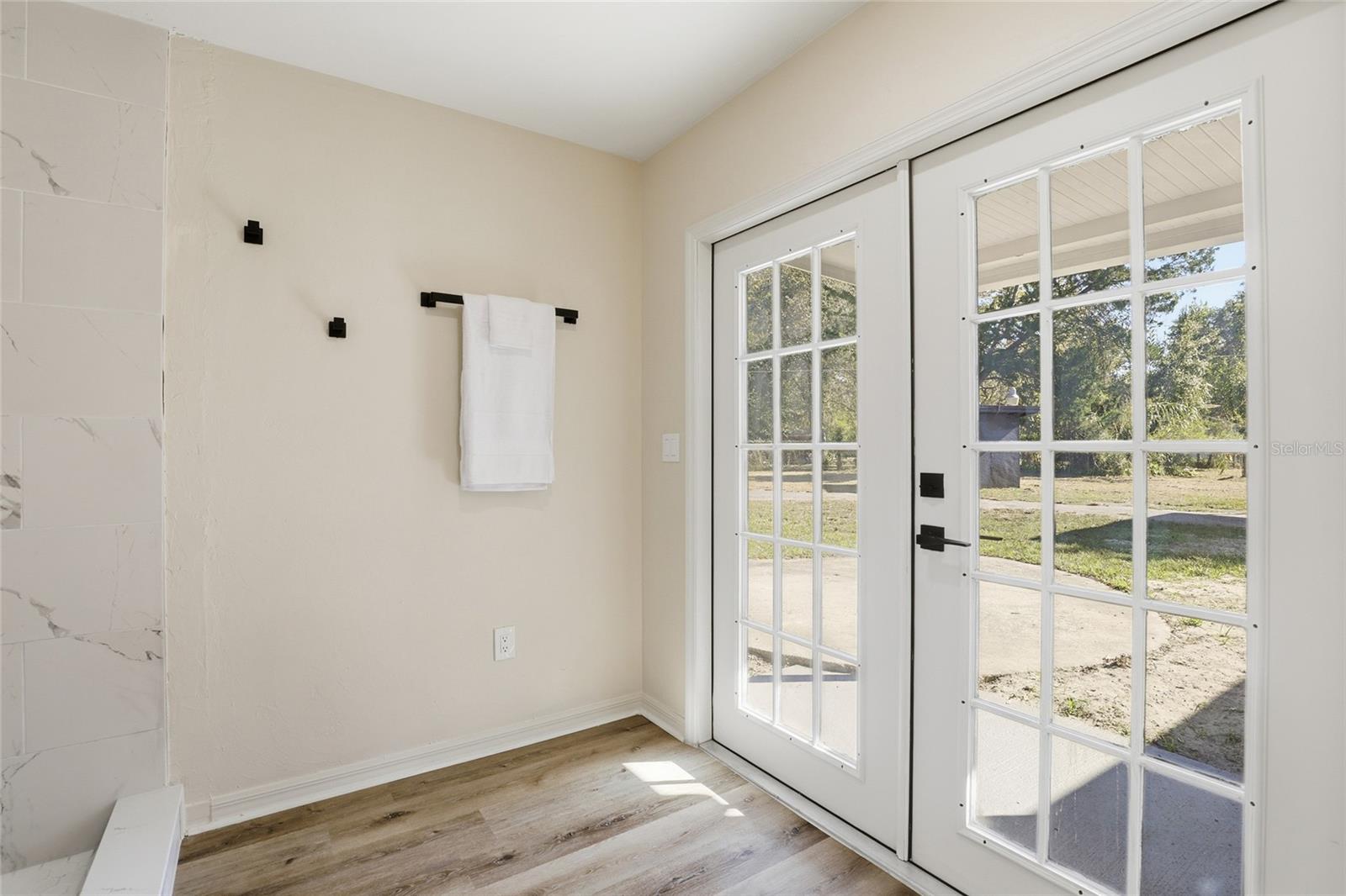 SHERWIN ACRES - Residential