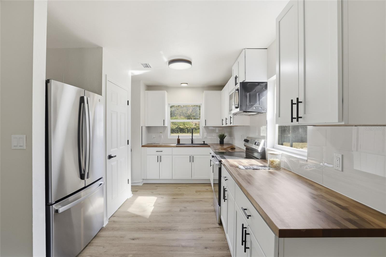 SHERWIN ACRES - Residential