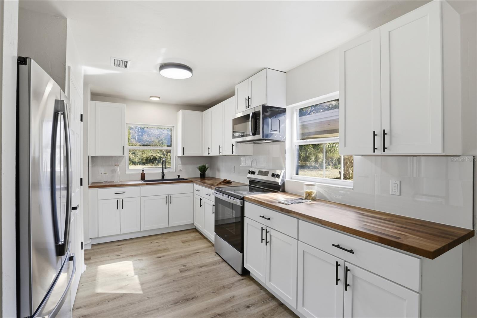 SHERWIN ACRES - Residential