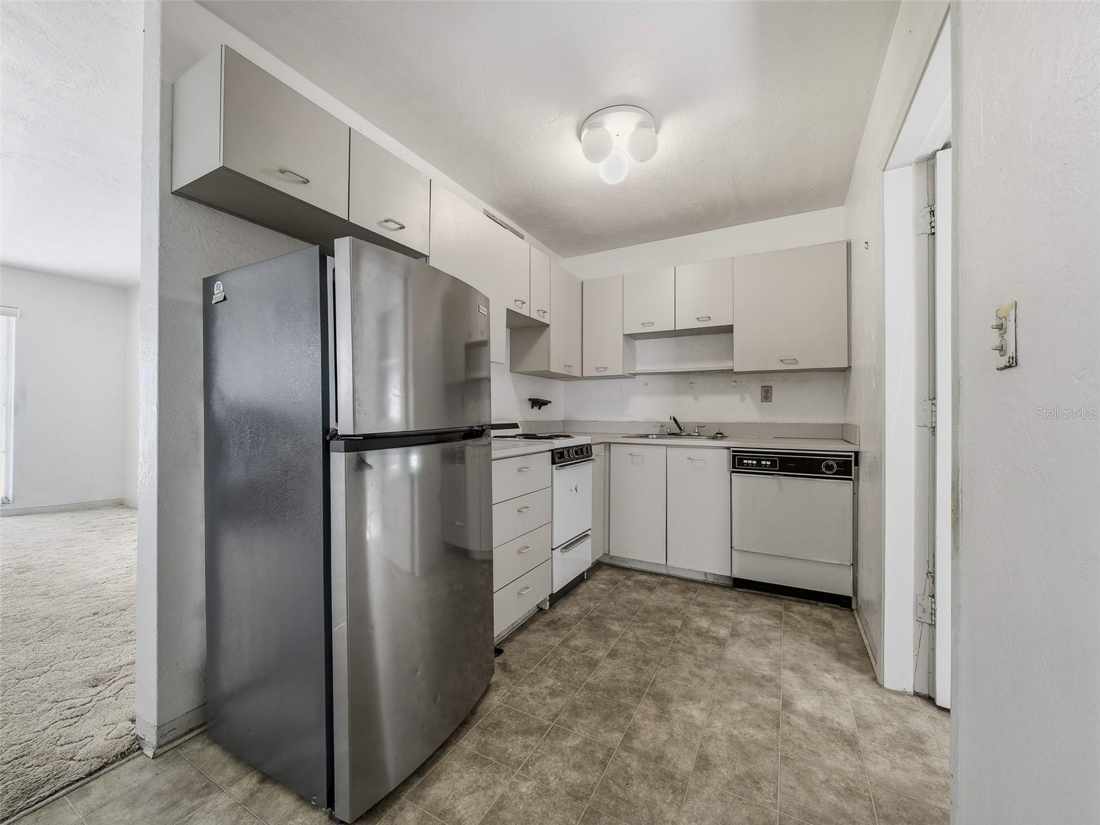 NEW SMYRNA BEACH - Residential