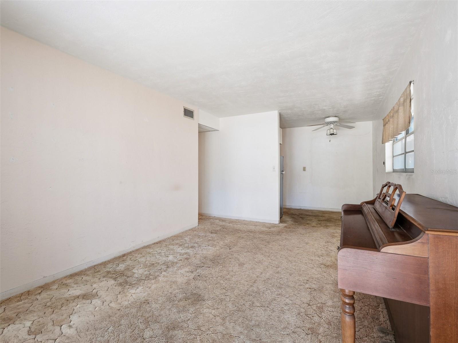 NEW SMYRNA BEACH - Residential