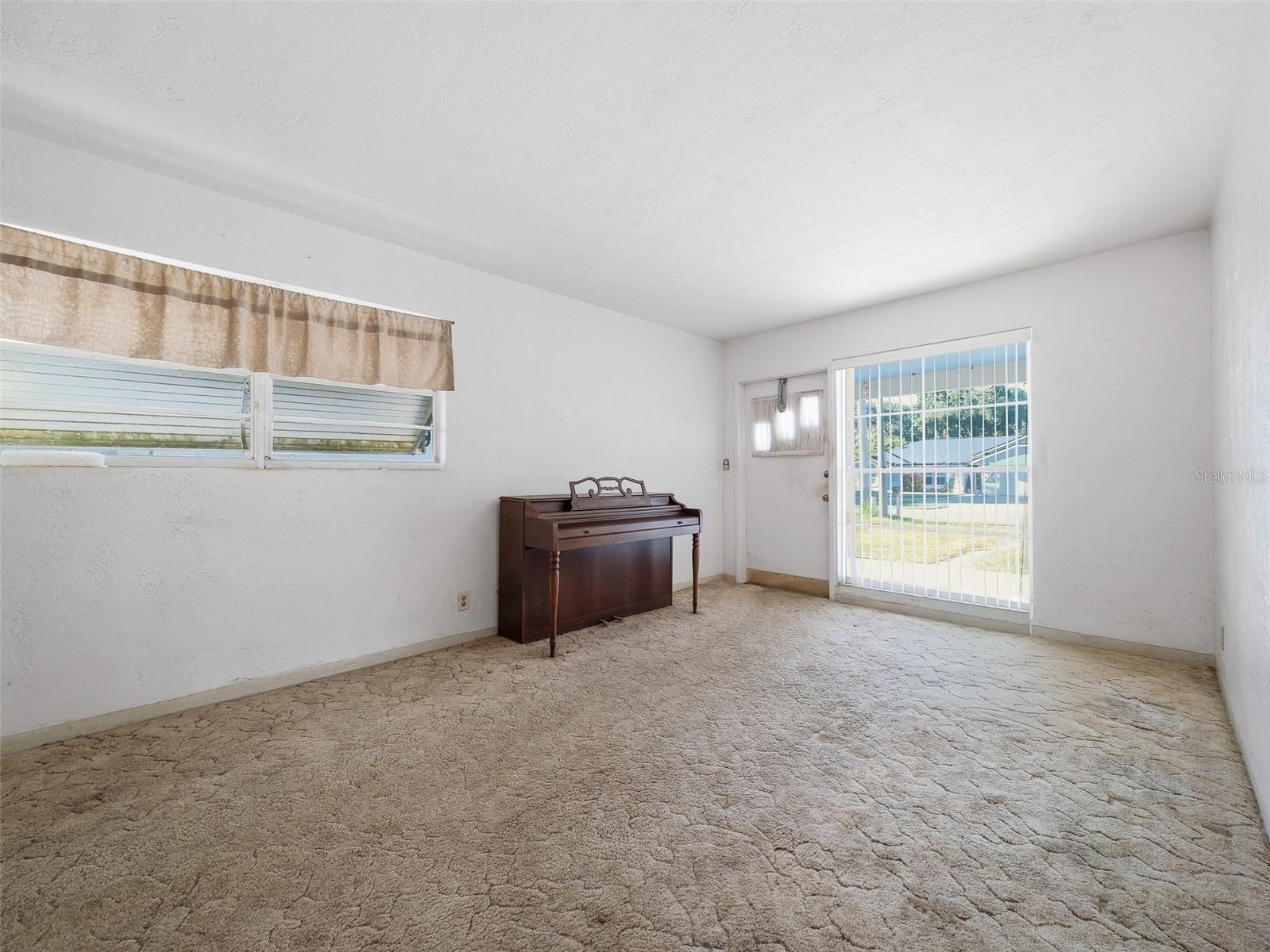 NEW SMYRNA BEACH - Residential