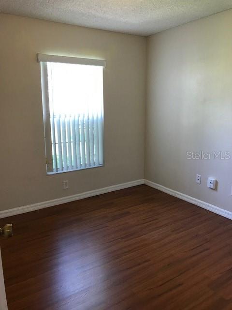 HUNTERS CREEK TR 350 PH 01 - Residential Lease