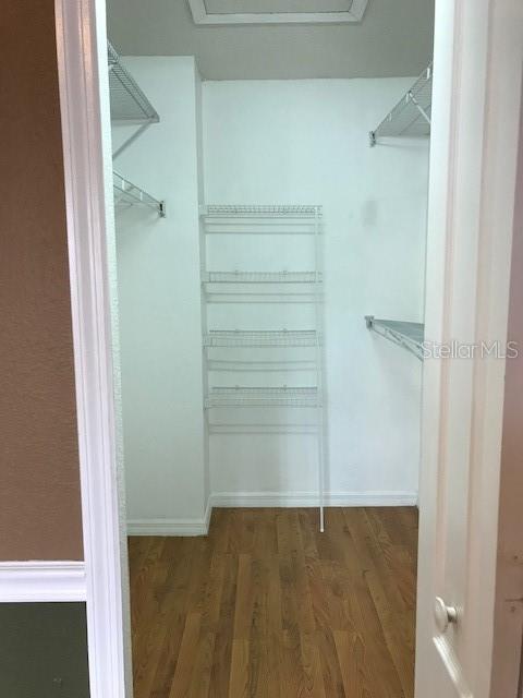 HUNTERS CREEK TR 350 PH 01 - Residential Lease