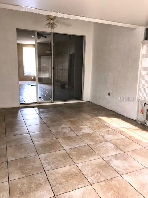 HUNTERS CREEK TR 350 PH 01 - Residential Lease