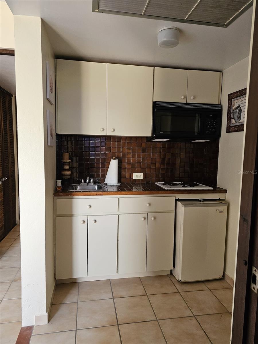 FAIRWAY COURTS - Residential