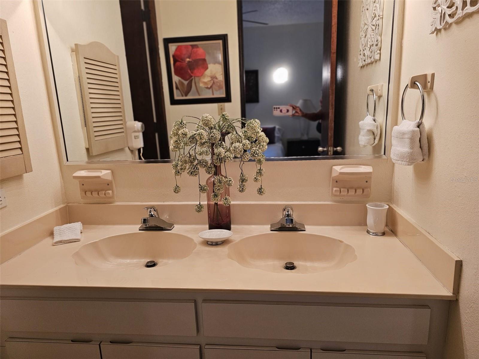 FAIRWAY COURTS - Residential