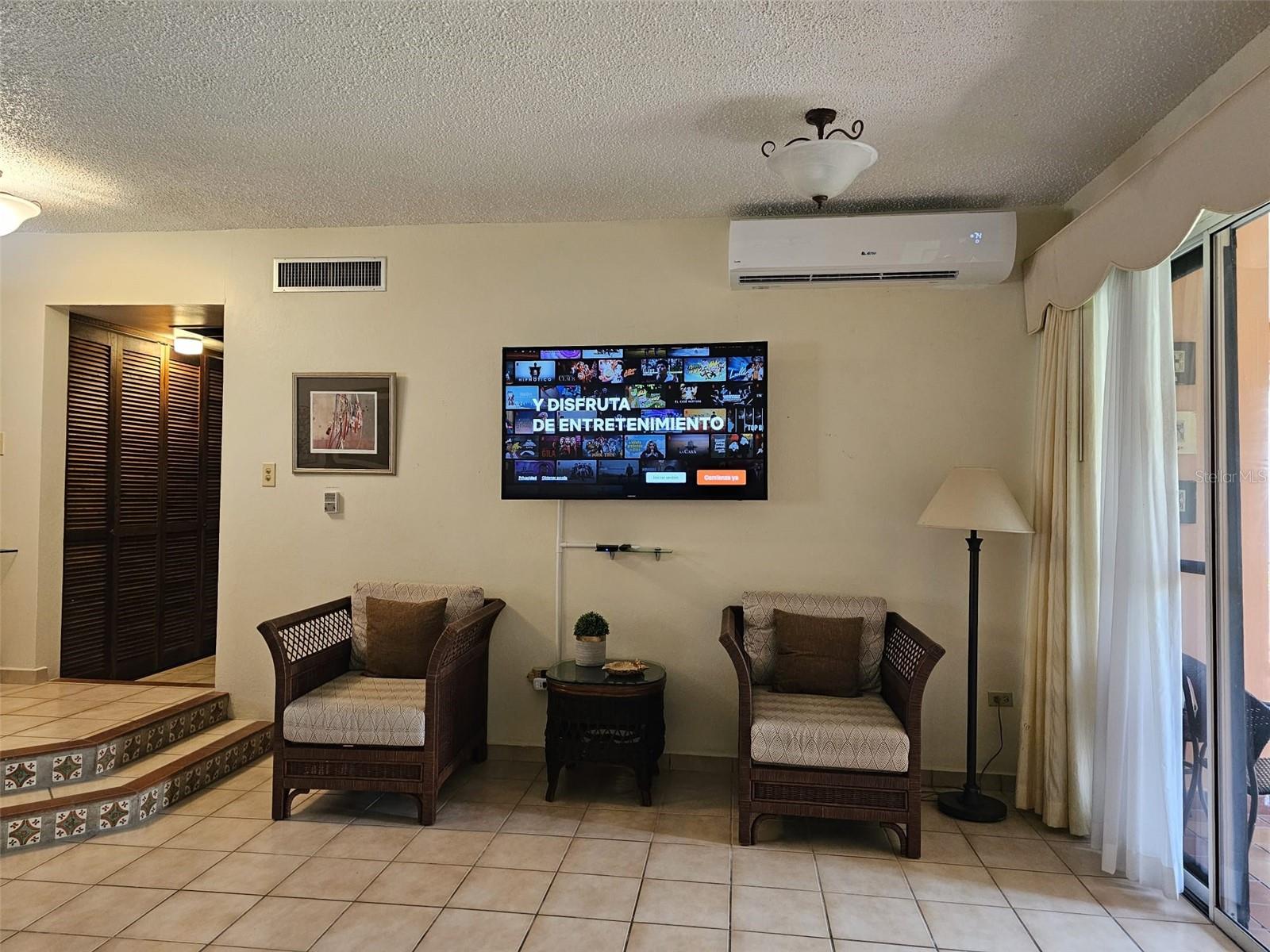 FAIRWAY COURTS - Residential