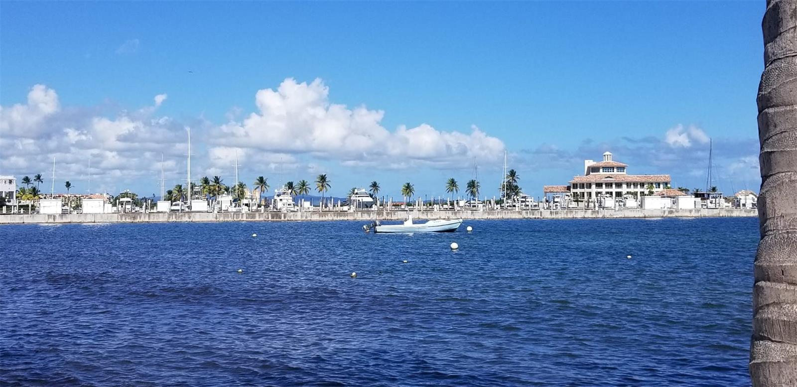 FAIRWAY COURTS - Residential