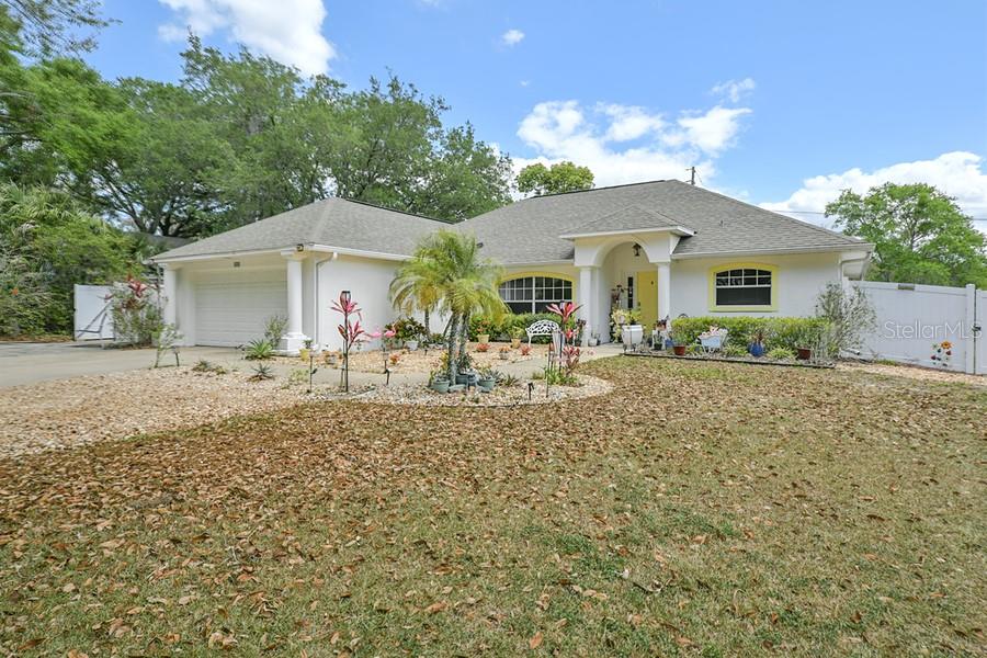202 N PALM AVE