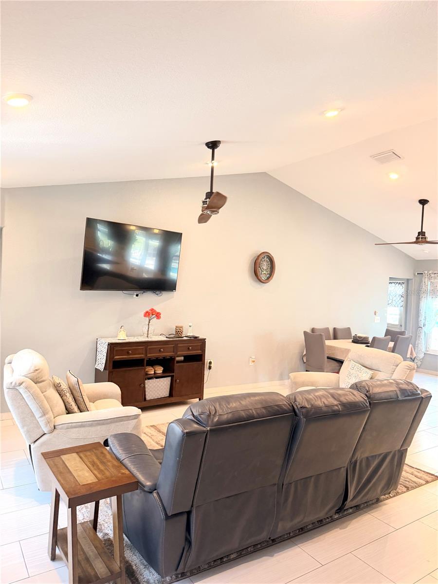 Photo of 1521 Foxcroft Drive W, Palm Harbor, FL 34683 (MLS # TB8546584)
