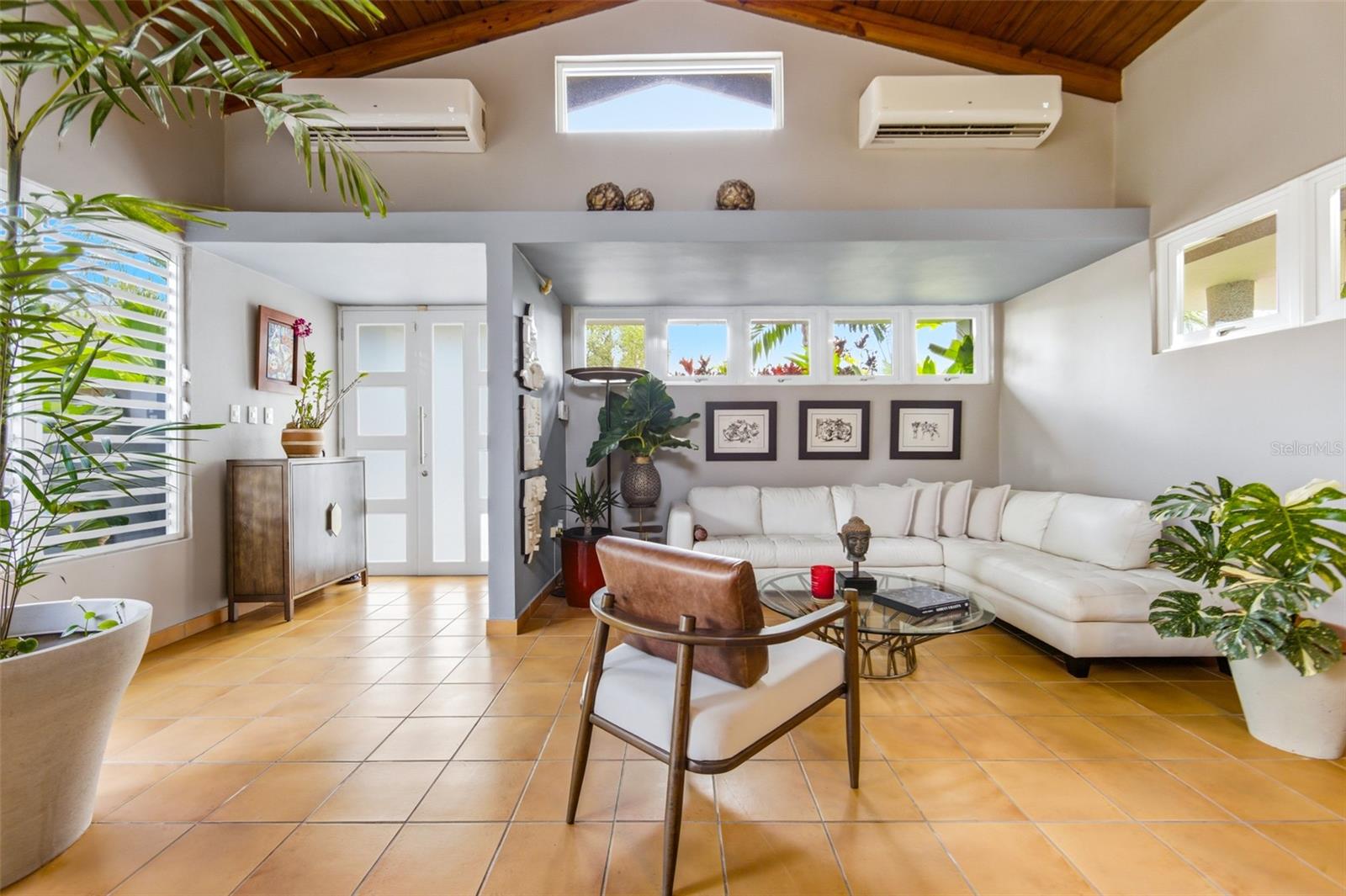 GRAN VISTA II - Residential