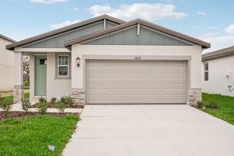 A home in PARRISH