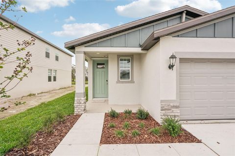 A home in PARRISH