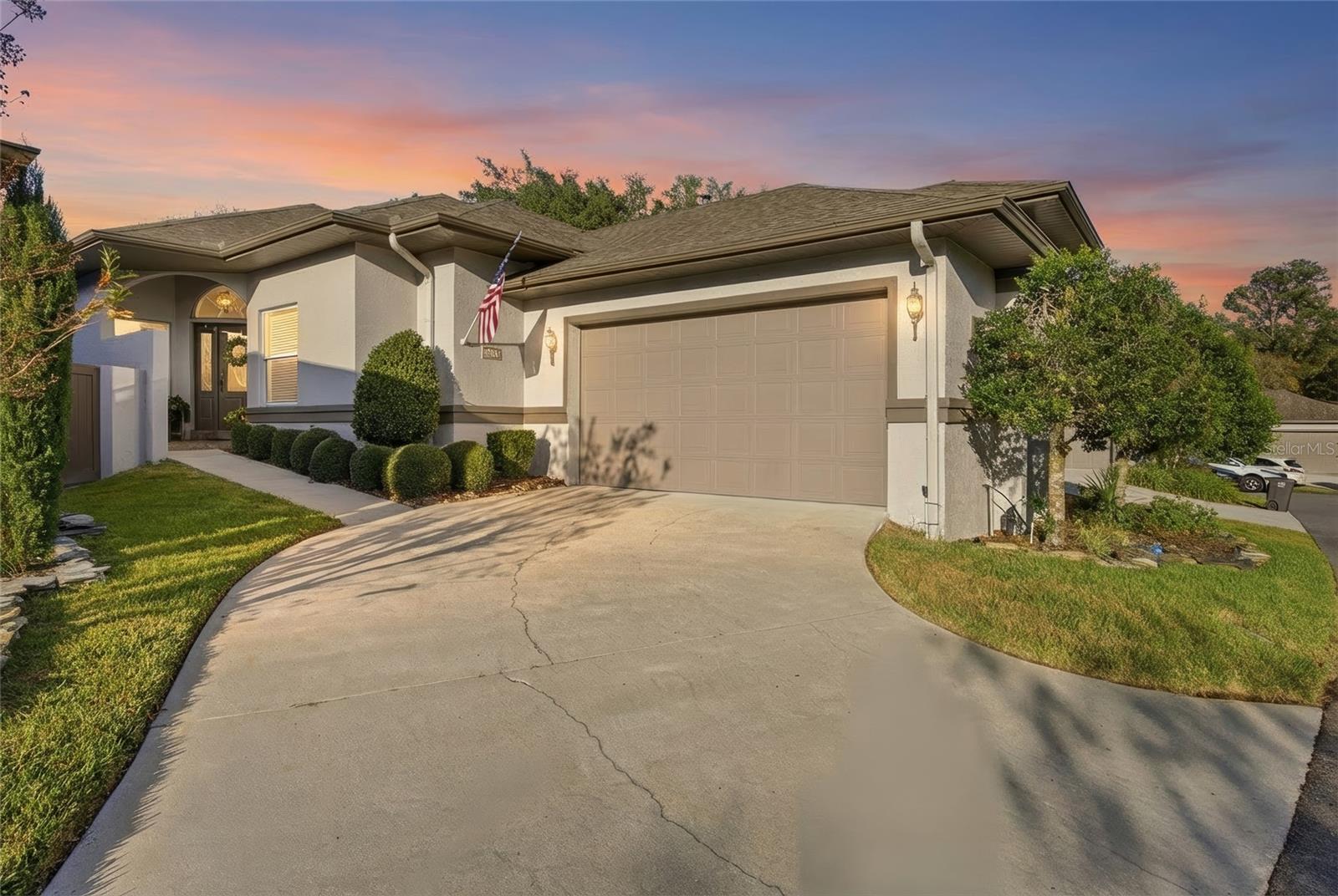 LAUREL RUN - Residential