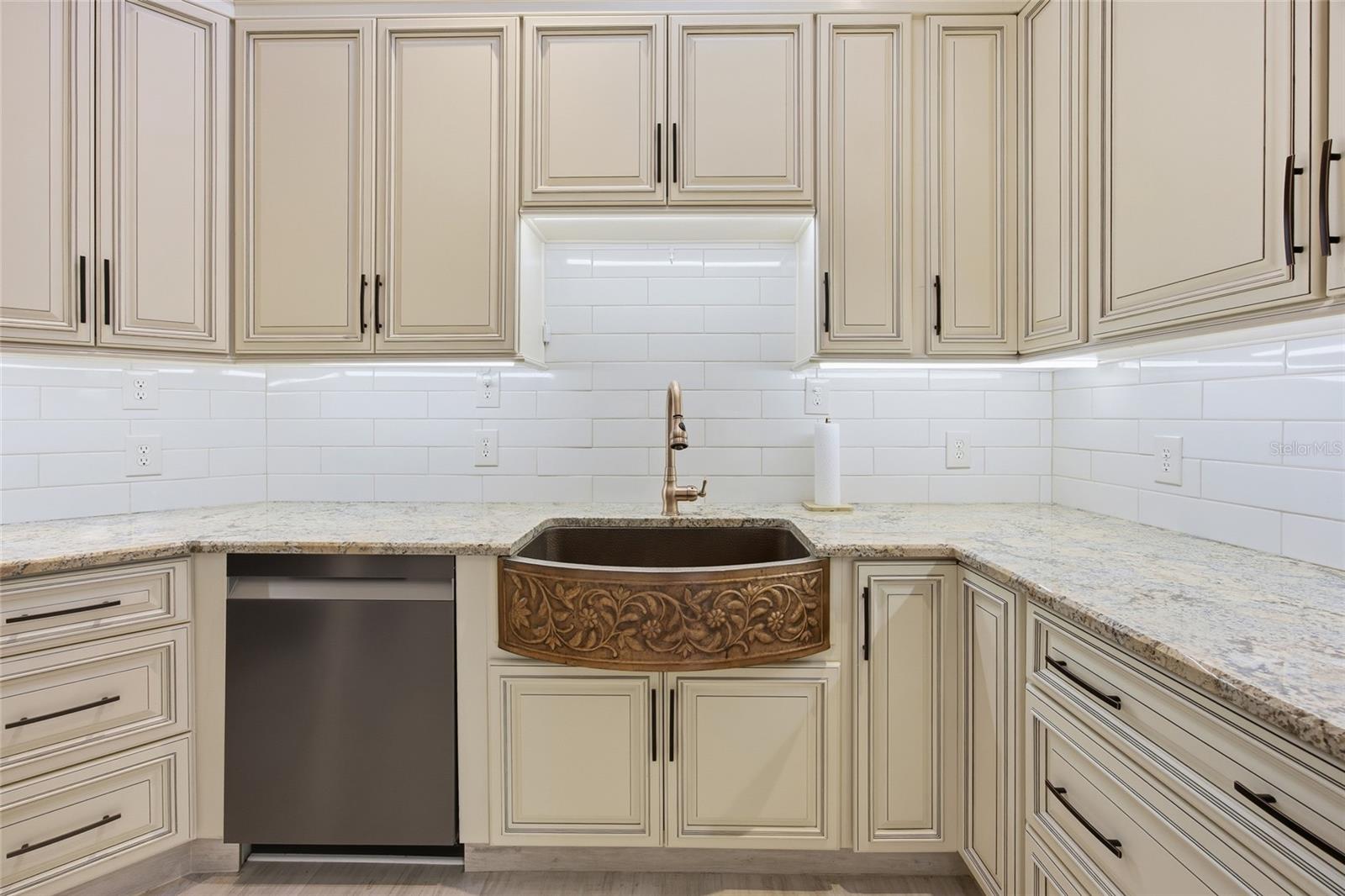 LAUREL RUN - Residential