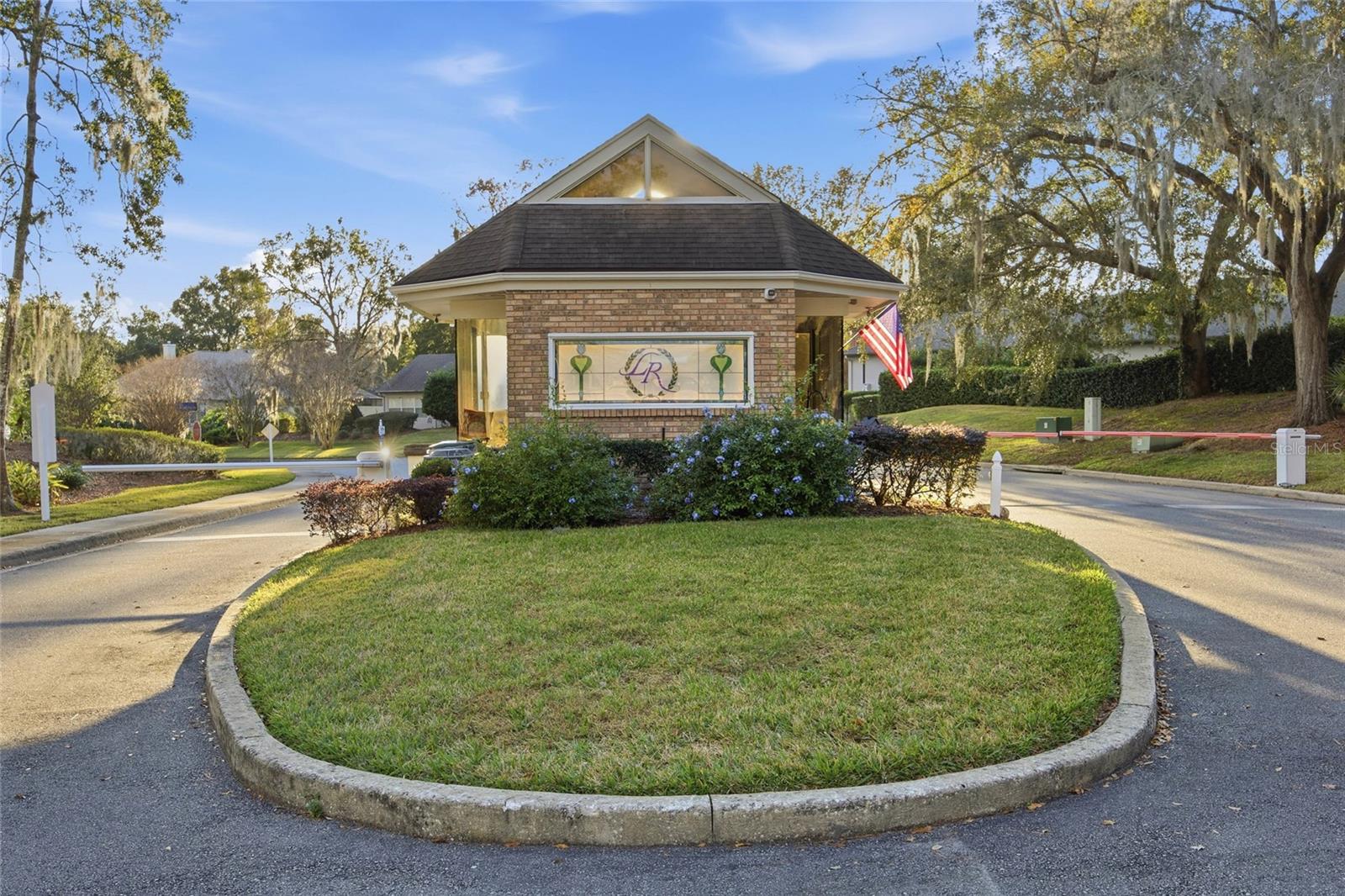 LAUREL RUN - Residential