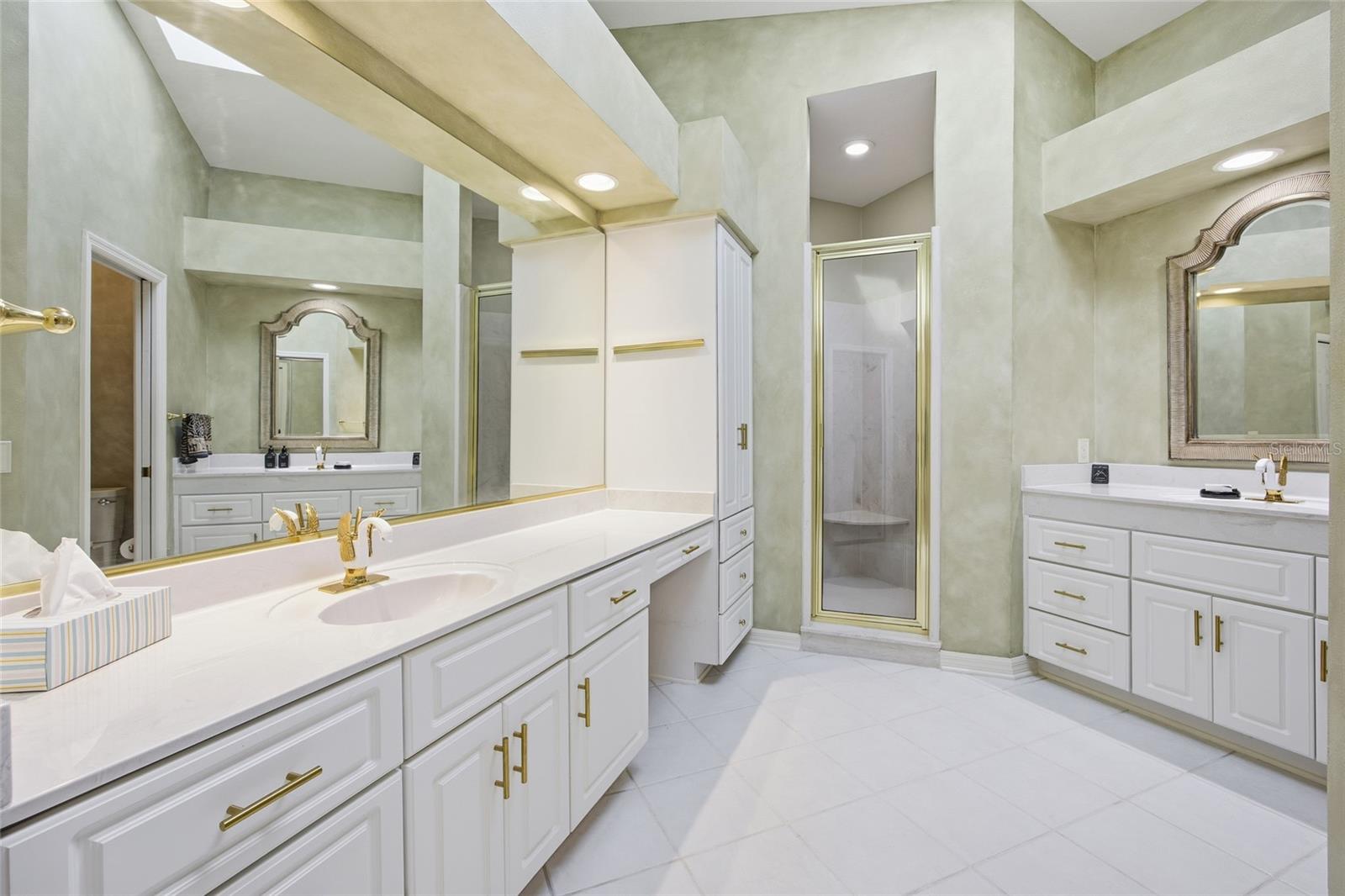 LAUREL RUN - Residential