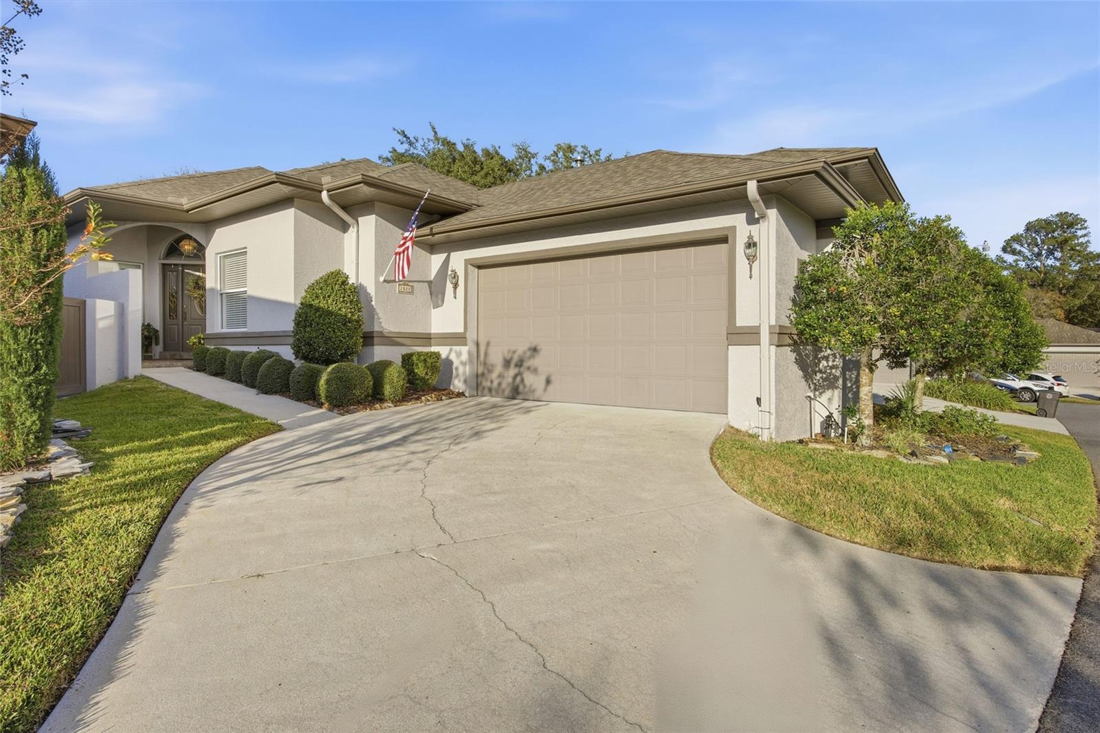 LAUREL RUN - Residential