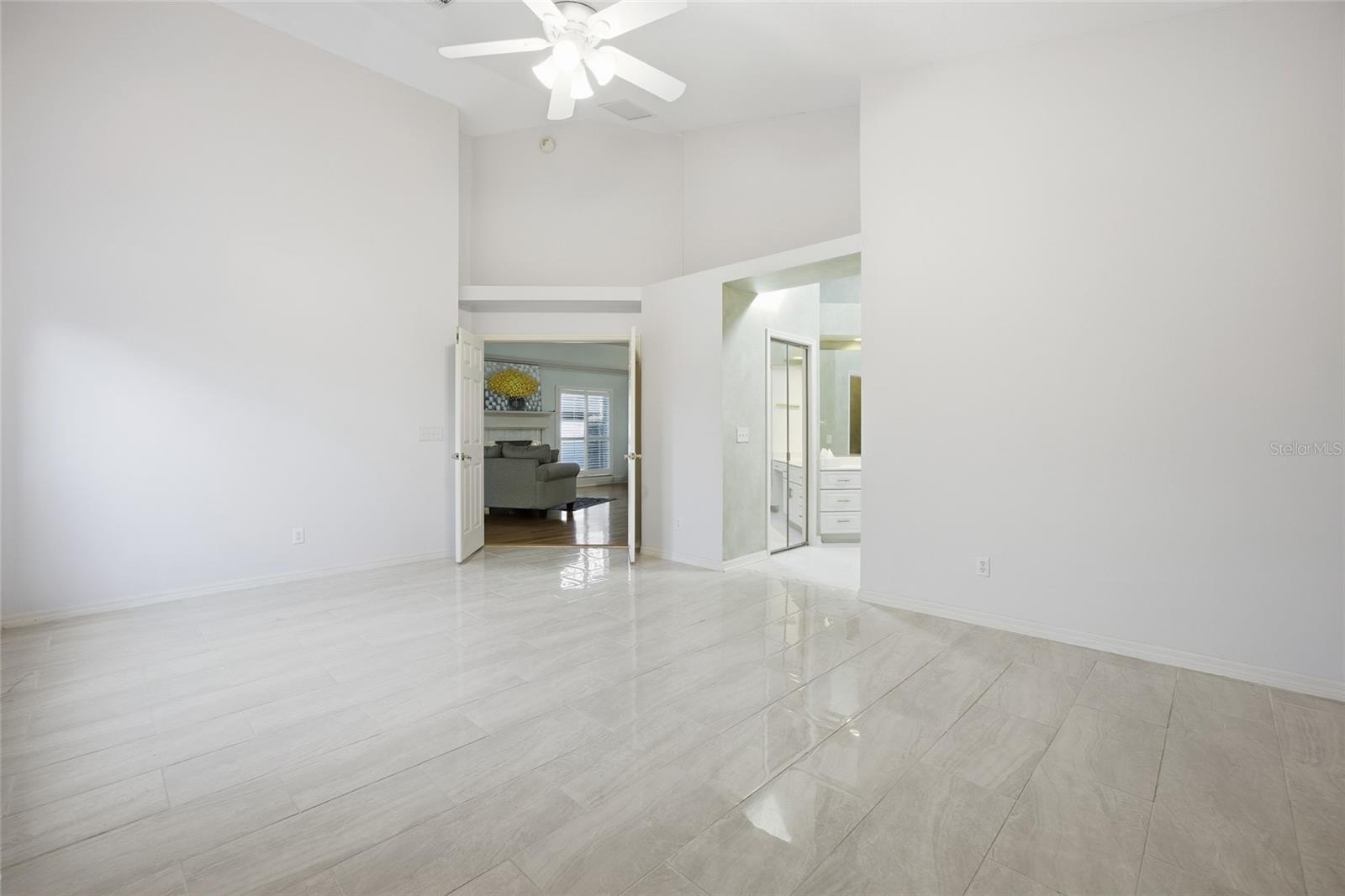 LAUREL RUN - Residential