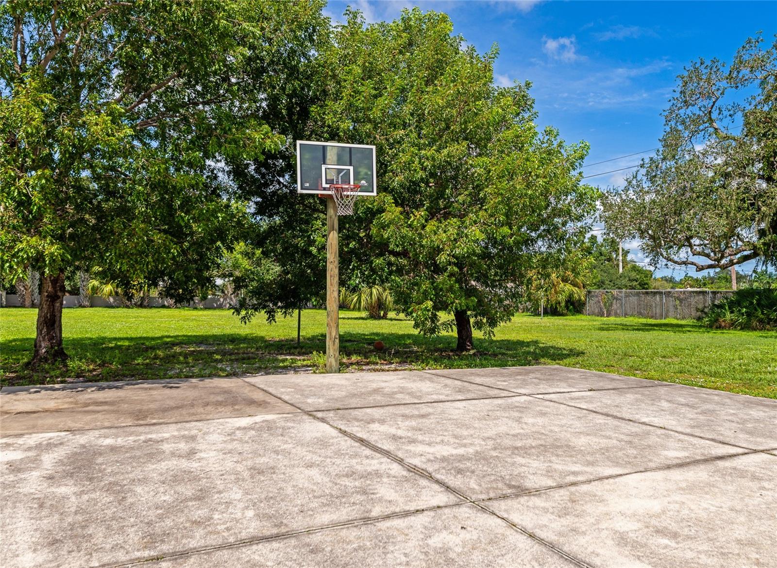 RAMBLEWOOD ACRES - Residential