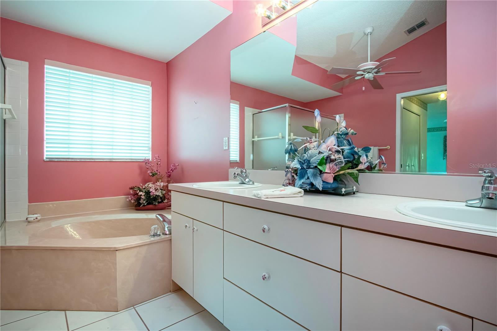 SUN CITY CENTER UNIT 150 PH - Residential