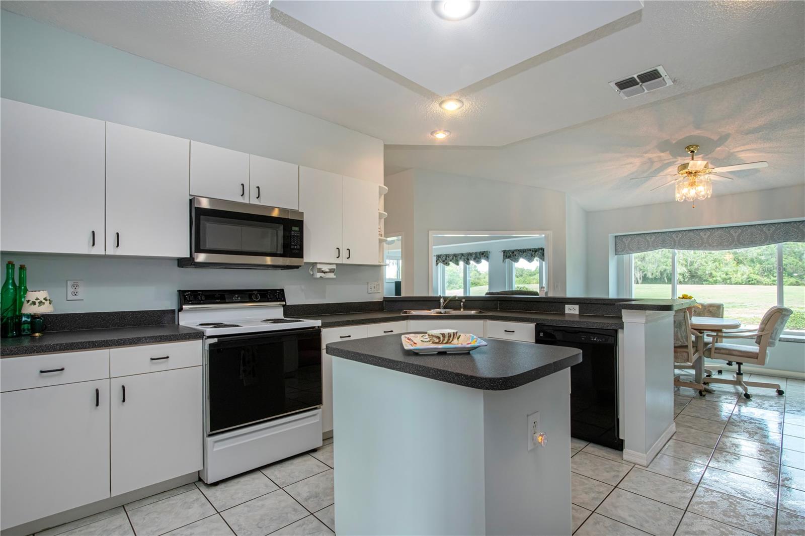 SUN CITY CENTER UNIT 150 PH - Residential