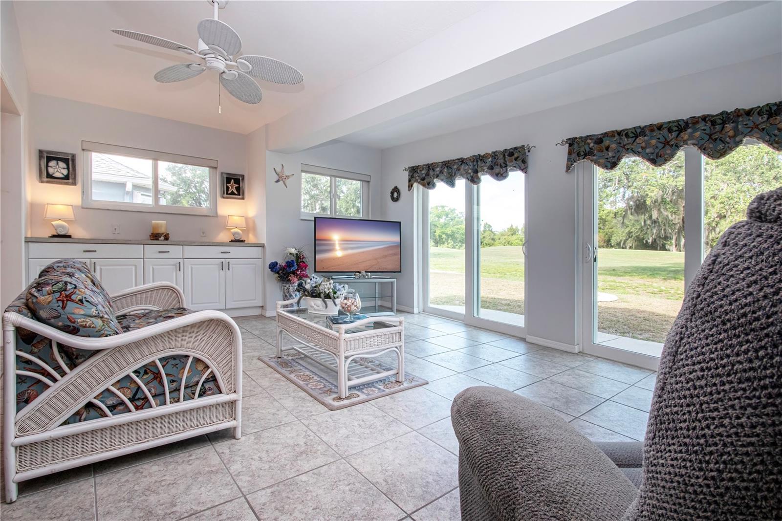 SUN CITY CENTER UNIT 150 PH - Residential
