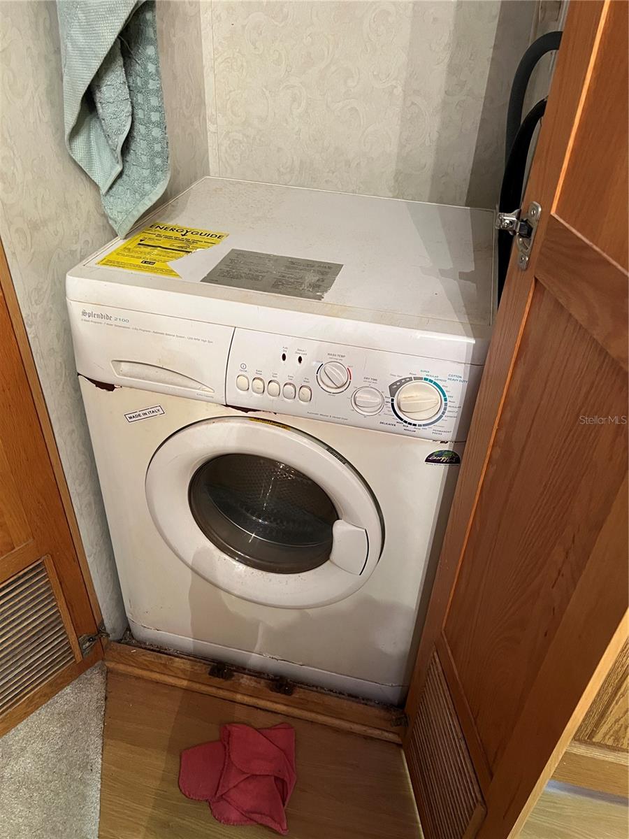 ANCIENT OAKS RV RESIDENCE IV - Residential