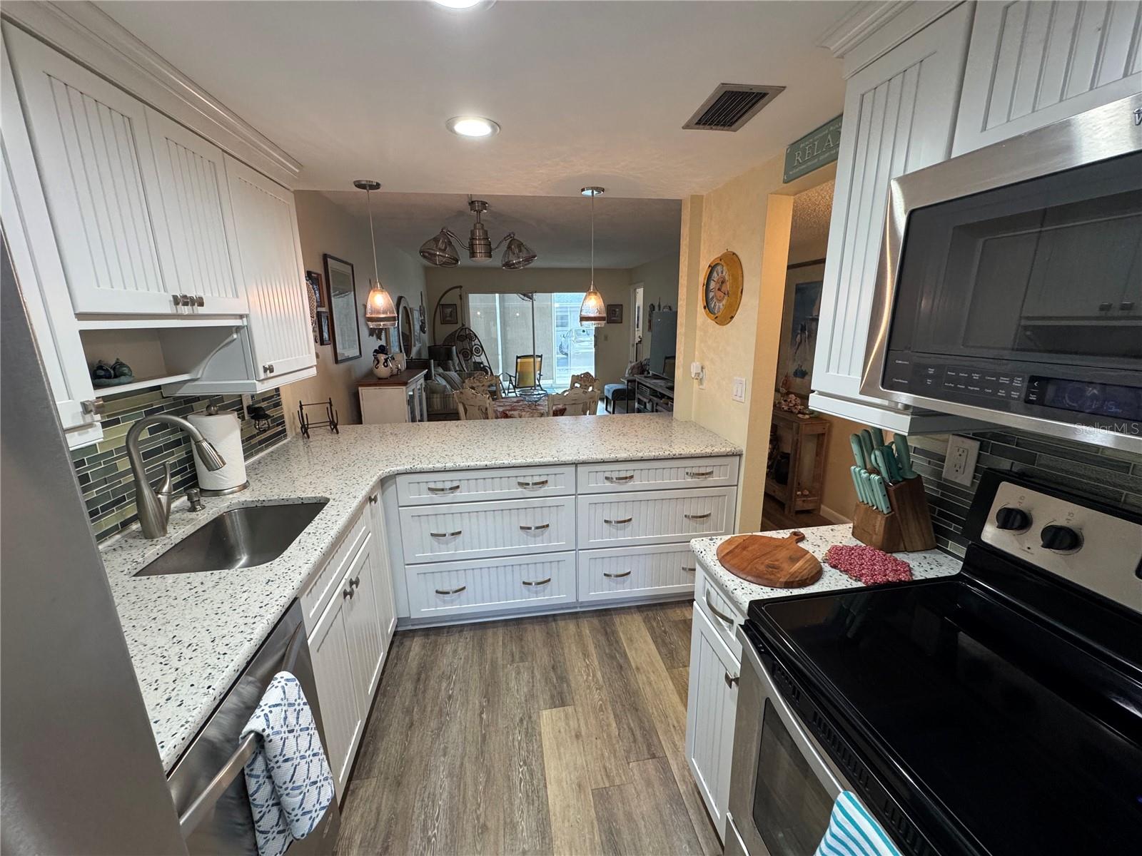 GULF N BAY - Residential Lease