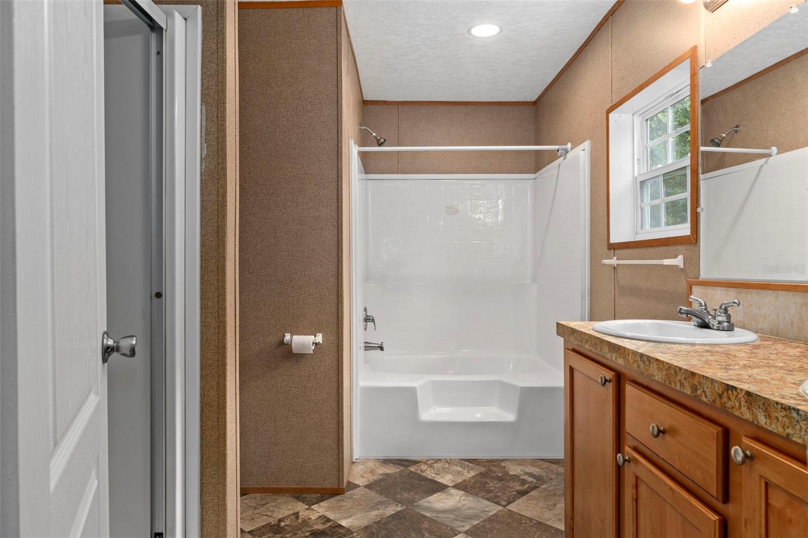 CINNAMON RIDGE - Residential