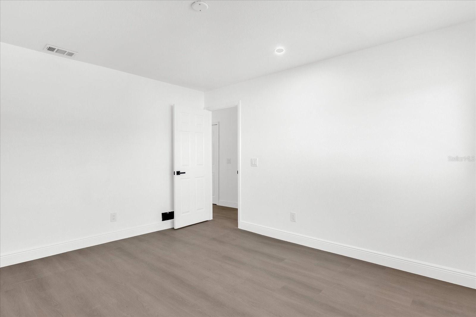 DELTONA LAKES UNIT 05 - Residential