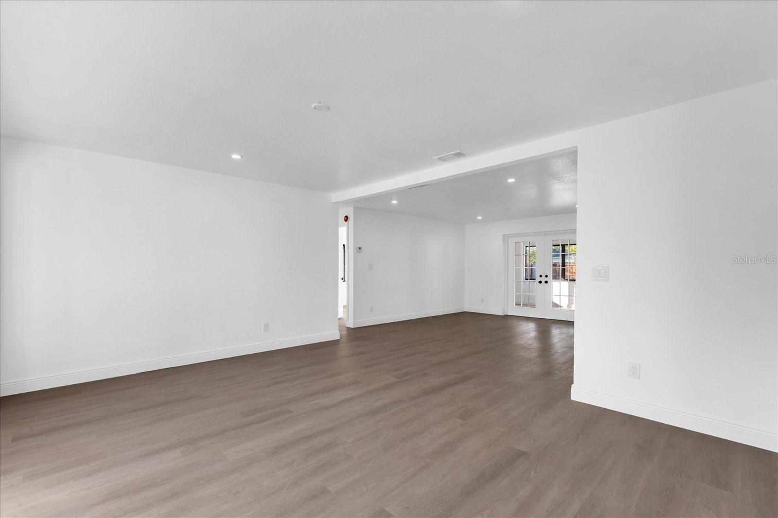 DELTONA LAKES UNIT 05 - Residential