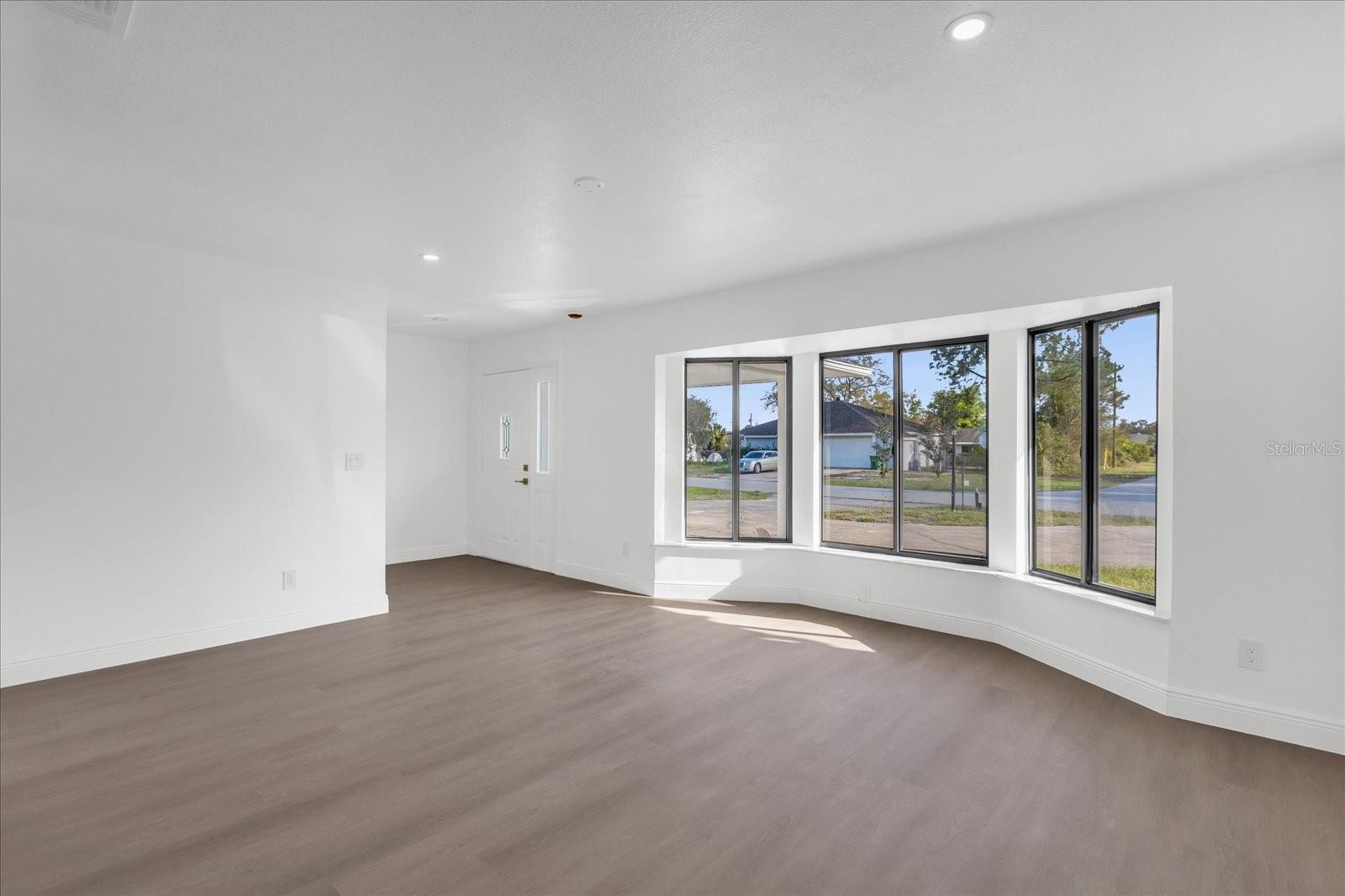 DELTONA LAKES UNIT 05 - Residential