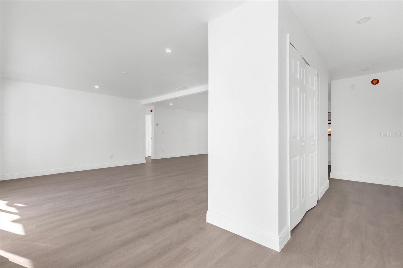 DELTONA LAKES UNIT 05 - Residential